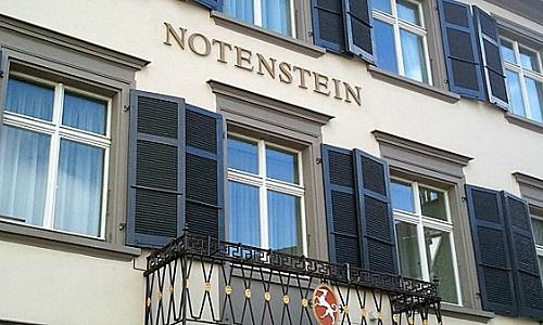 Notenstein La Roche, mergers and acquisitions, Vontobel, Russia, private banking
