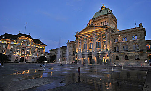 SNB Headquarters and Parliament in Bern (Picture: Shutterstock)