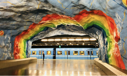 Metro Station in Stockholm (Image: Norman Tsui, Unsplash)