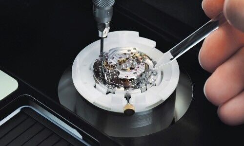 Breitling watch movement (Image: Breitling)